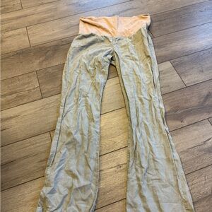 Old Navy Maternity Pants in Tan and Gray